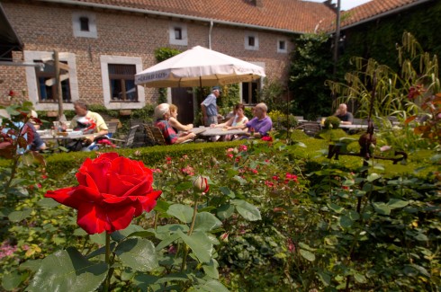 header-terras-arrangement-hotel-haspengouw-reserveren